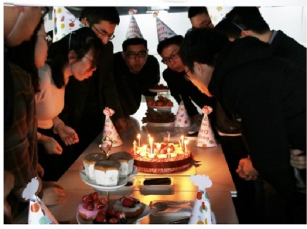 歡樂(lè)平安圣誕節(jié)，濃情溫馨生日會(huì)！